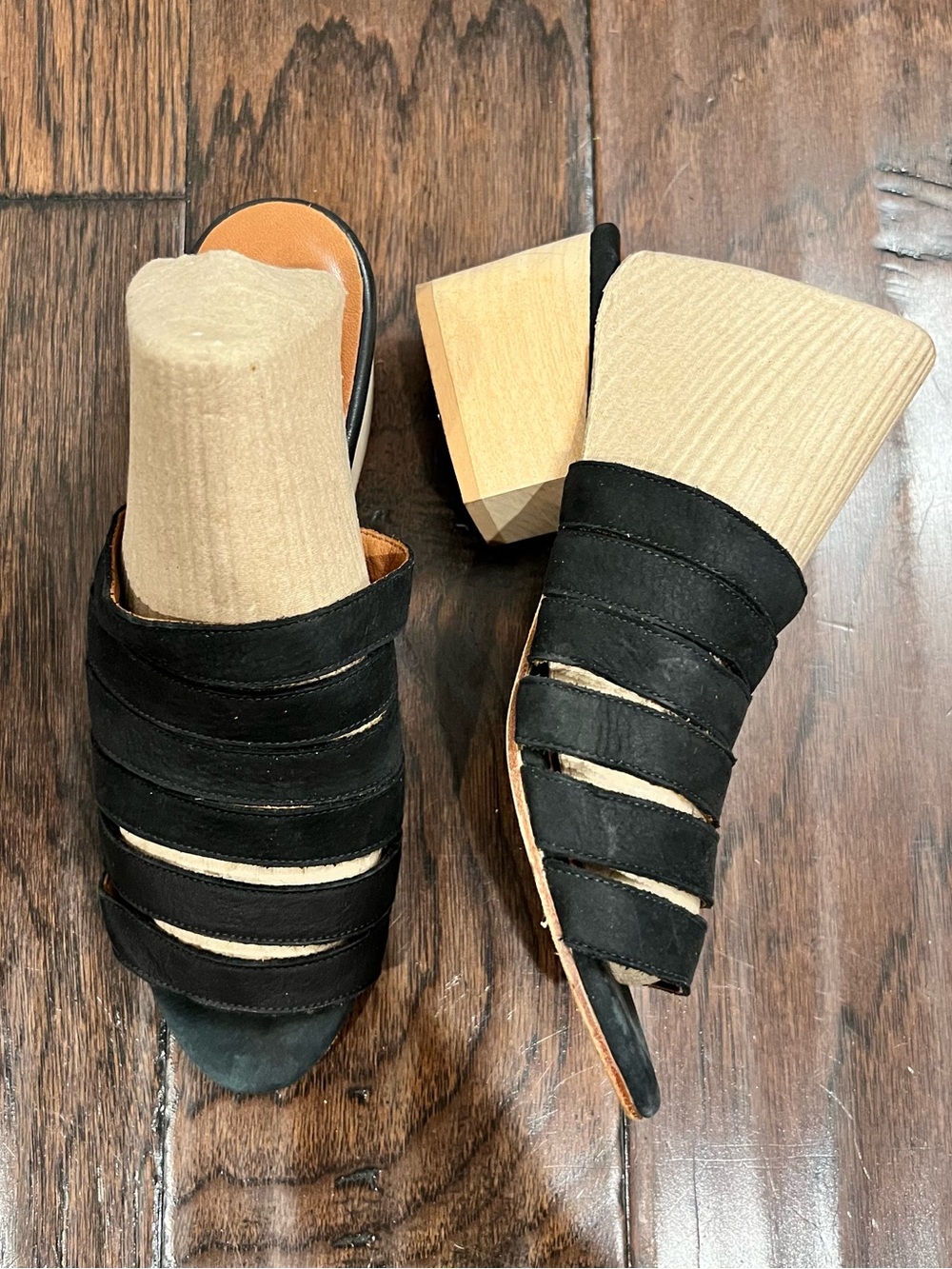 Ceri Hoover Leather Slip-on Slide Sandals
